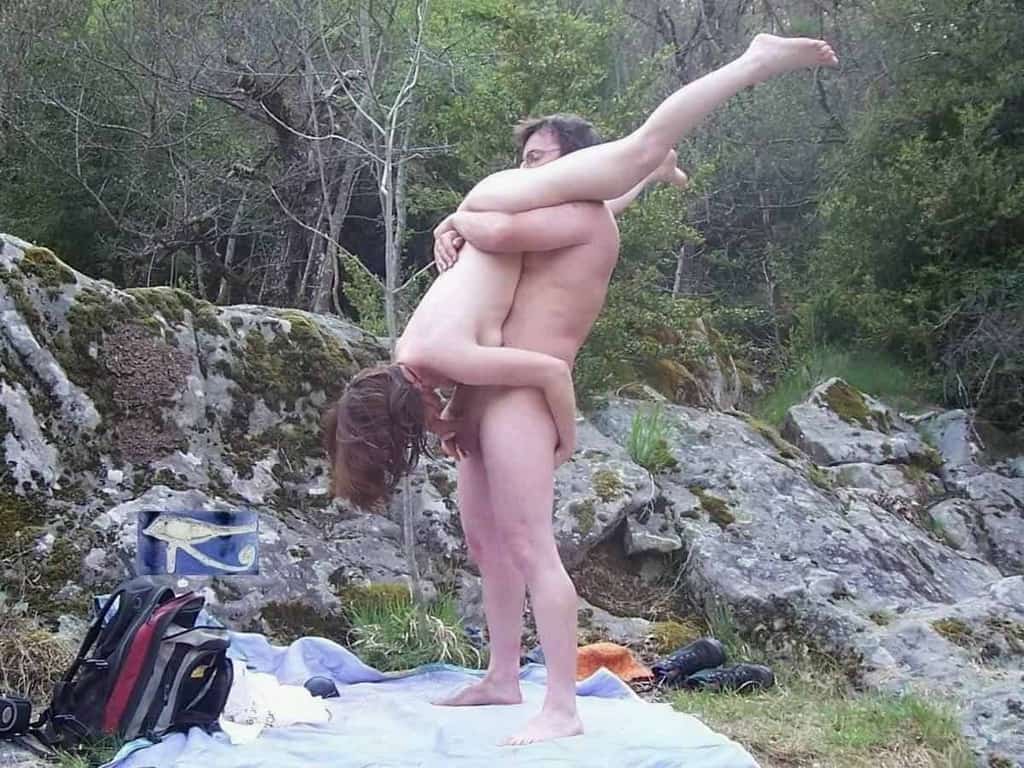 Photos de femmes nudistes avides de queues bien dures et de plans sexe