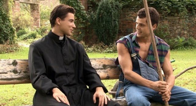 Un moment de plaisirs gay inattendus mais renouvelés et partagés cette fois encore avec mon prêtre Bertrand