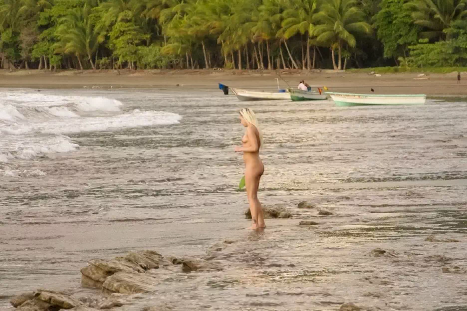 Blonde exhibe au Costa Rica passe des vacances chaudes Partie 5